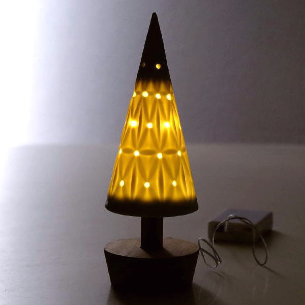 ツリー オブジェ 置物 おしゃれ かわいい LED ライト 天然木 雑貨 卓上 飾り ディスプレイ クリスマス POTTERY LEDライト ツリー B [ksh2548]