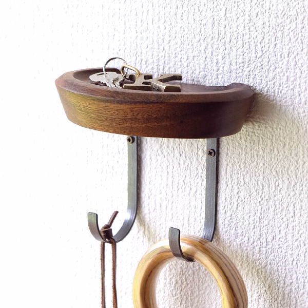 フック アイアンフック トレー付き トレイ キートレイ 壁掛けフック アイアン ウッド ウォールフック ホルダー ウッドトレー付き ダブルフック [ksh6642]