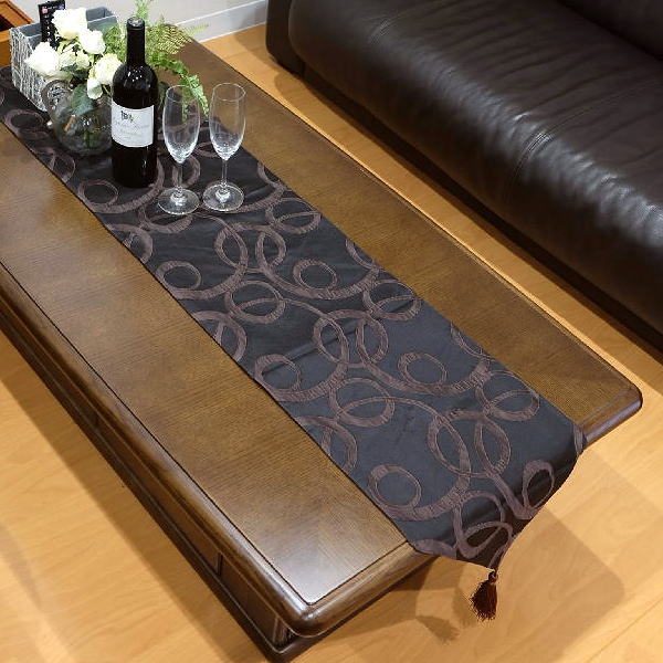 テーブルランナー ロング おしゃれ タッセル付き モダン シック 北欧 折柄 テーブルクロス テーブルセンター テーブルランナー ブラウンサークル [kwb4570]