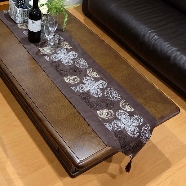 テーブルランナー ロング おしゃれ タッセル付き モダン シック 北欧 刺繍 テーブルクロス テーブルセンター テーブルランナー チェーン刺繍 ブラウン [kwb5319]