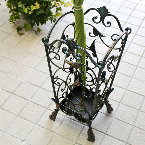 傘立て かさ立て 傘たて おしゃれ 北欧 シンプル 傘収納 玄関 アンティーク調 アイアンの傘立て アラベスク 【送料無料】 [kwt8114]