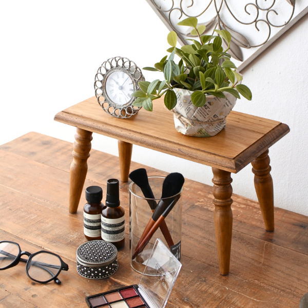 ミニテーブル 木製 天然木 卓上 小さいテーブル 台座 脚付き ディスプレイ台 飾り台 観葉植物 鉢置き台 ナチュラル コンパクト 横長 長方形 幅35cm パイン スモールスクエアテーブル [cle6321]