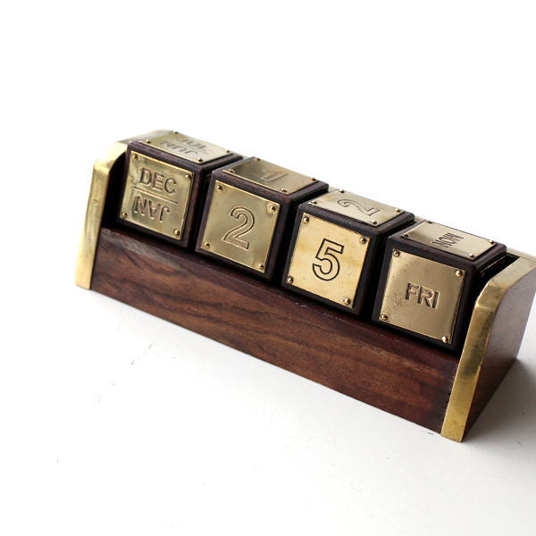 カレンダー 卓上 サイコロ型 おしゃれ アンティーク 真鍮 木製 ブラスとウッドのサイコロカレンダー [ebn9193]