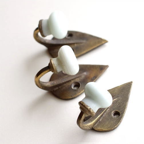 コートフック 帽子掛け 真鍮 壁掛け ウォールフック コートハンガー コート掛け 壁付け おしゃれ レトロな真鍮のフック A３個セット Kan2841 ギギliving