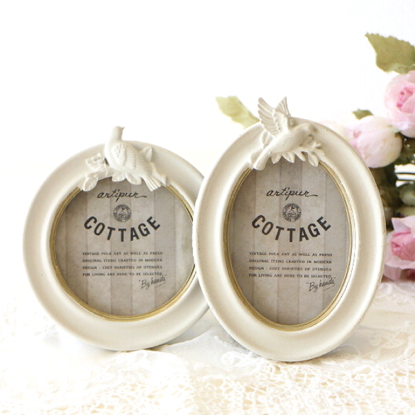 写真立て フォトフレーム おしゃれ 可愛い ミニ 小さい 小型 壁掛け 卓上 白 鳥 DSC チェキ 丸 楕円 レトロ クラシック アンティーク エレガント ホワイトバードのフォトフレーム 2タイプ [kan4527]