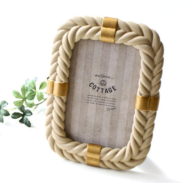 フォトフレーム 写真立て アンティーク おしゃれ ハガキサイズ ポストカード 縦型 ゴールド 北欧 インテリア レトロ クラシック 置き型 卓上 フォトフレーム ツイストロープ [kan9031]