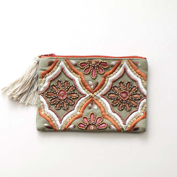 ポーチ 小物入れ フラットポーチ おしゃれ かわいい 可愛い マチなし タッセル ミニ 布張り 化粧 花柄 ビーズ刺繍ミニフラットポーチ TQ [kan9251]