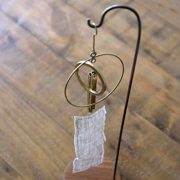 風鈴 ふうりん おしゃれ ブラス スタンド付き ベル 真鍮 リネン モダン