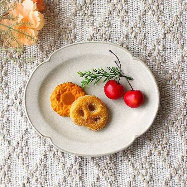 オーバルプレート 瀬戸焼 19cm 楕円 中皿 花形 パスタ皿 カレー皿 ケーキ皿 陶器 日本製 焼き物 カフェ オーバルプレート デプレ S [ksn2484]