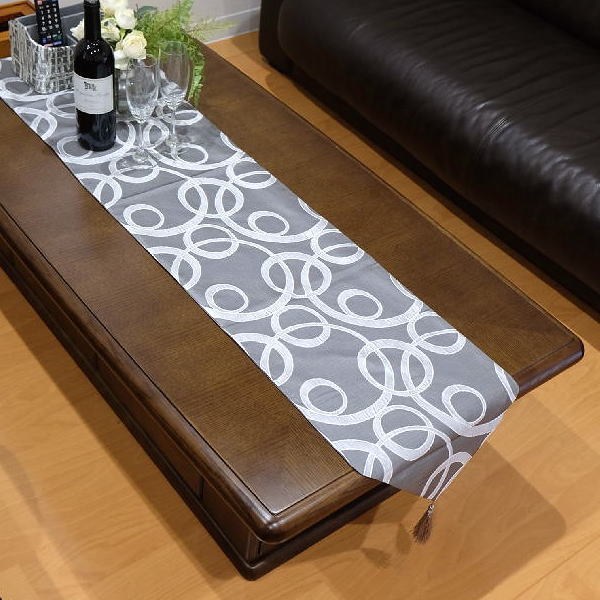 テーブルランナー ロング おしゃれ タッセル付き モダン シック