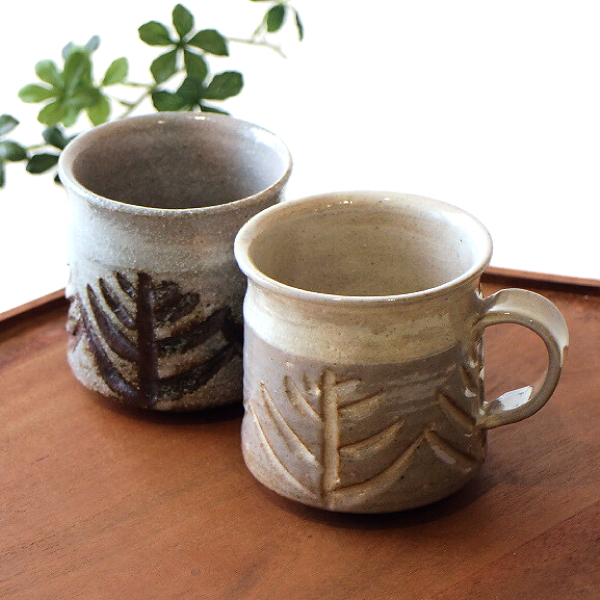 マグカップ 瀬戸焼 日本製 陶器 粉引 錆巻 木の枝 彫り おしゃれ コーヒーカップ 300ml 電子レンジ対応 食洗機対応 和食器 土物 焼き物 枝彫マグ 2タイプ [mkn7264]