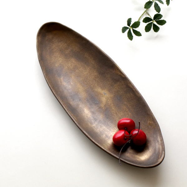 プレート ロング お皿 おしゃれ 磁器 有田焼 日本製 金泥釉 皿 和食器