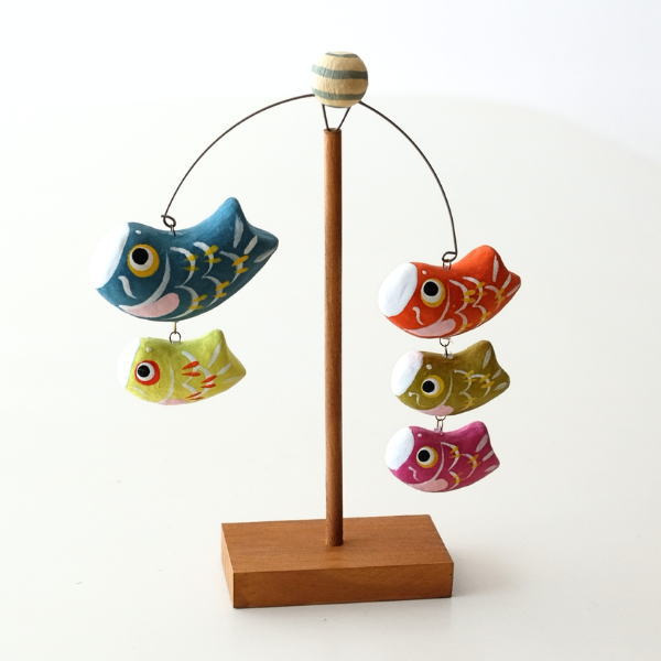 鯉のぼり 端午の節句 五月飾り 置物 張り子 五月人形 和紙 日本製 季節飾り こどもの日 ゆらゆら動く 和風インテリア 親子鯉のぼり はりこやじろべえ [mzk1397]