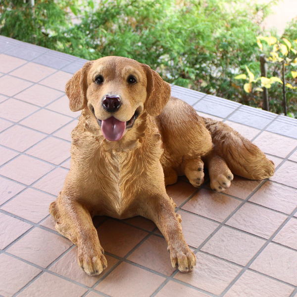 犬 置物 屋外 玄関 リアル 大型 大きい オブジェ ドッグオーナメント インテリア 樹脂 ガーデン 庭 リビング 可愛い ペット ゴールデンレトリバーのオブジェ リラックス 【送料無料】 [nrv8433]