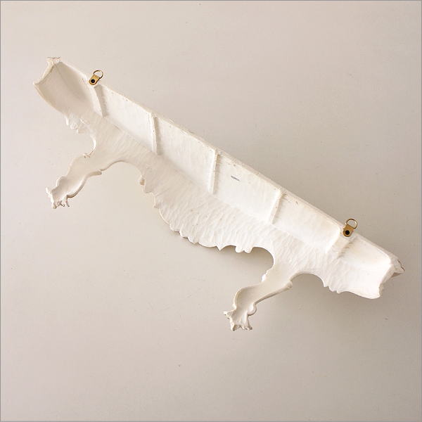 壁掛け棚 ウォールシェルフ アンティーク ロココ調 飾り棚 ホワイト