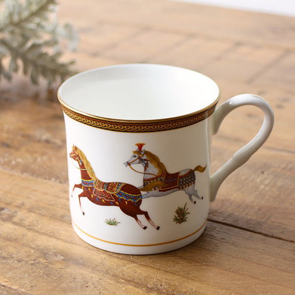 マグカップ 白磁 馬 おしゃれ 大人可愛い アンティーク 薄い飲み口 コーヒーカップ 磁器 陶器 焼き物 インテリア 高級感 絵柄 洋食器 エレガントなマグカップ ホース [pic7645]