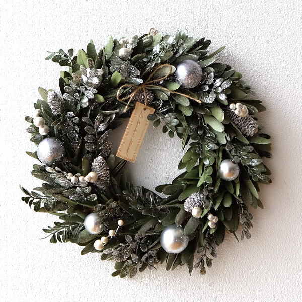 クリスマスリース おしゃれ 玄関 34cm 粉雪 飾り デコレーション 大人 フェイク リビング 北欧 木の実 オーナメント シルバーとグリーンのリース [sik2329]