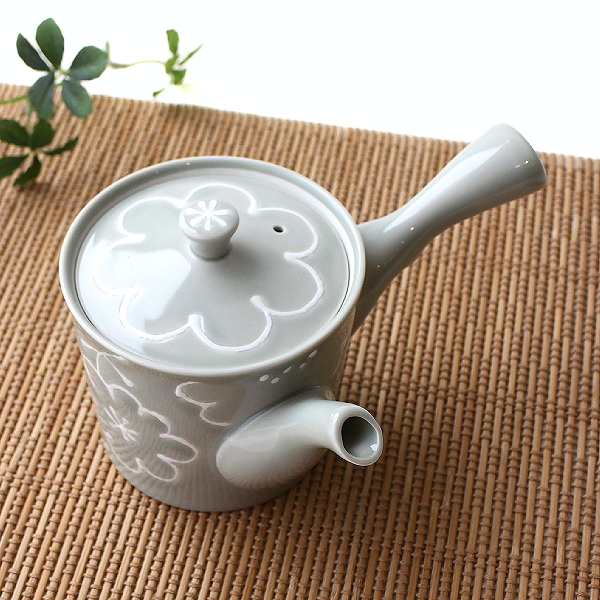 急須 波佐見焼 日本製 磁器 茶こし付き 花柄 和モダン 360ml 横手 おしゃれ 可愛い 食洗機対応 電子レンジ対応 sirohana 急須 [skt4735]