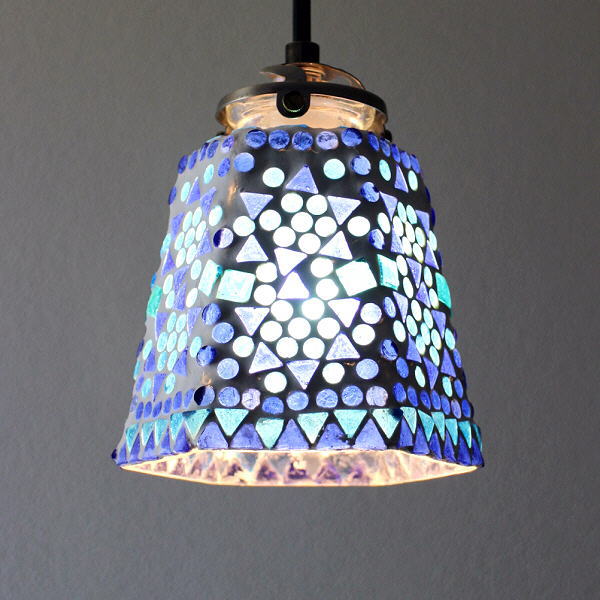 ペンダントライト ガラス おしゃれ かわいい 可愛い モザイク 1灯 シーリングライト 天井照明 トイレ キッチン モザイクハンギングランプ 六角マーレ Tom5643 ギギliving