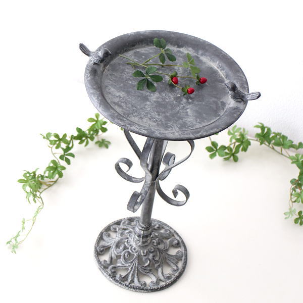 バードフィーダー 鳥えさ台 餌台 スタンド バードバス アイアン おしゃれ レトロ アンティーク アイアンのバードフィーダースタンド B [toy2284]