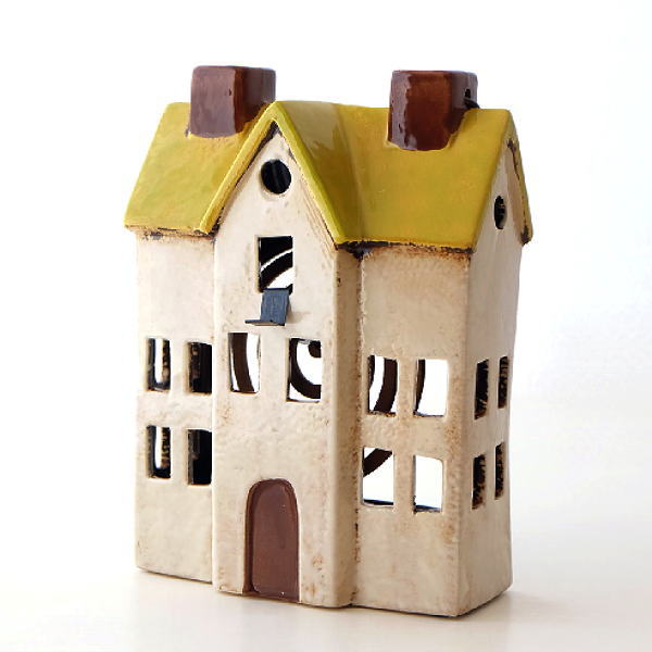 蚊取り線香入れ 蚊取り線香ホルダー 陶器 おしゃれ 蚊遣 かわいい 立て スタンド 家 おうち ハウス 持ち手付き オブジェ 陶器のモスキートハウス C [toy3206]