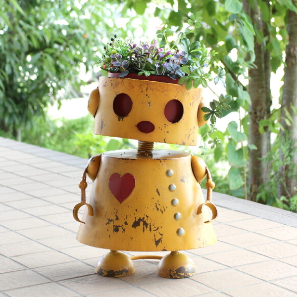 植木鉢 かわいい ブリキ ロボット 鉢 5号 おしゃれ オブジェ 置物 レトロ アンティーク 玄関 屋外 ガーデンポット オーナメント 園芸 庭 ガーデニング ブリキロボのフラワーポット Yellow [toy9026]