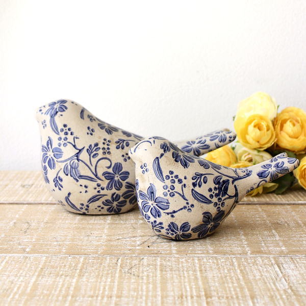 鳥 置物 陶器 オブジェ おしゃれ アンティーク クラシック シャビーシック レトロ 青花模様 インテリア雑貨 小鳥 オーナメント 陶器のシノワズリバード 2セット [vin1239]