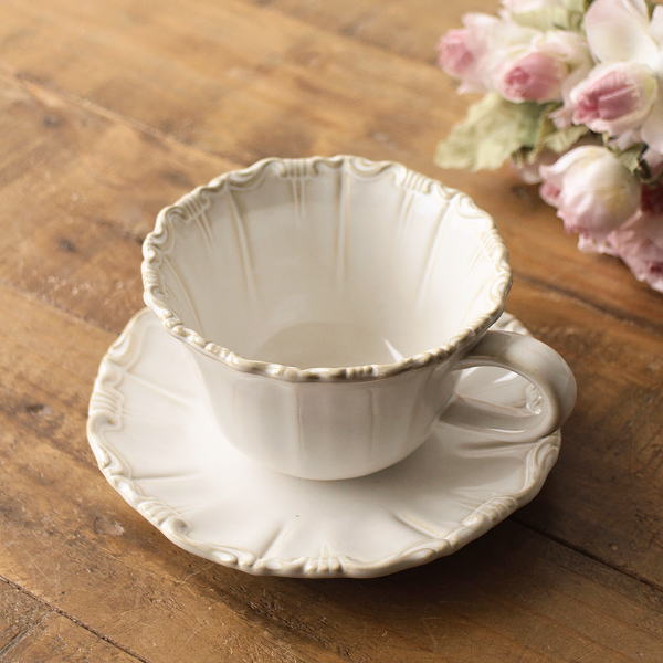 カップ＆ソーサー 陶器 エレガント おしゃれ ぽってり 可愛い アンティーク ナチュラル ティーカップ コーヒーカップ 焼き物 カップ＆ソーサー プリーツ [vin4852]