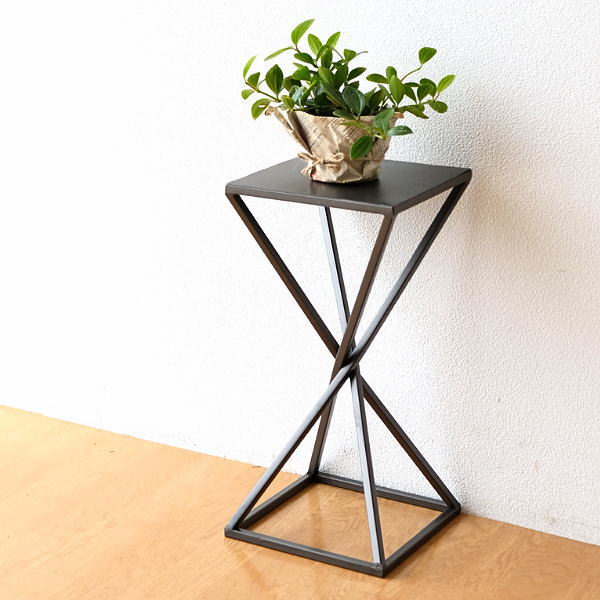 花台 フラワースタンド アイアン おしゃれ スリム スクエア モダン シンプル サイドテーブル 観葉植物 花置き台 ディスプレイ 玄関 リビング 20×20cm アイアンシェイプスタンド S [ysp9037]