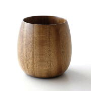 湯呑み おしゃれ 木製 天然木 無垢 湯呑み茶碗 ウッド 軽量 薄口 120ml 小さめ 結露しにくい ナチュラル 和モダン 職人 手作り 木の温もり 木のほっこり湯呑 [akr1334]