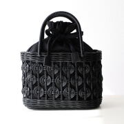 ラタンバッグ かごバッグ 軽量 丈夫 ドットモチーフ 透かし編み ナチュラル 牛革 おしゃれ 巾着 トート バスケットバッグ インドネシア製 ラタンサークル編 かごバッグ 【送料無料】 [kan5965]