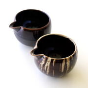 片口 注器 おしゃれ 磁器 小さい 手のひらサイズ 和風 日本製 液垂れしにくい 焼き物 波佐見焼 小付け アメ釉 姫注器 2タイプ [msg1325]