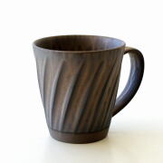 マグカップ 大きい おしゃれ 磁器 かわいい 和モダン 日本製 波佐見焼 焼き物 シンプル モダン ねじり縞 金彩釉 ビッグマグ [msg2202]