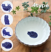 小鉢 とんすい 波佐見焼 日本製 磁器 14cm 猫柄 呉須 和風 菊割皿 鍋 取り皿 煮物鉢 深鉢 おしゃれ かわいい 和食器 来客用 ねこ菊割丸小鉢 4タイプ [msg4464]