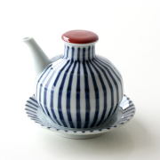 醤油さし しょうゆ差し 小皿付き おしゃれ 陶器 和風 波佐見焼 日本製 朱巻十草 醤油さし [msg7107]