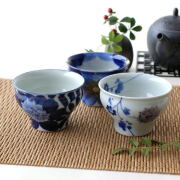 煎茶碗 湯呑み 湯のみ おしゃれ 磁器 小鉢 波佐見焼 日本製 和食器 和風 焼き物 染付け 湯飲み茶碗 ギフト プレゼント 染付煎茶碗 3タイプ [msg8178]