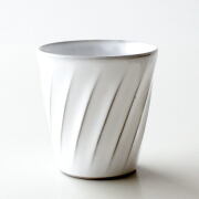 フリーカップ 大きい おしゃれ 磁器 かわいい 和モダン 日本製 波佐見焼 焼き物 シンプル しのぎ ねじり縞 ビッグフリーカップ [msg9421]