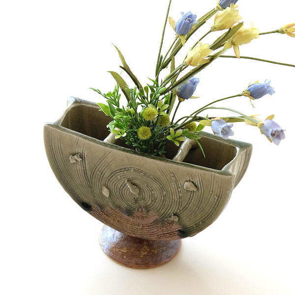 花瓶 陶器 フラワーベース 和風 おしゃれ 花器 日本製 瀬戸焼 灰釉三つ切輪立花入れ [mkn0837]