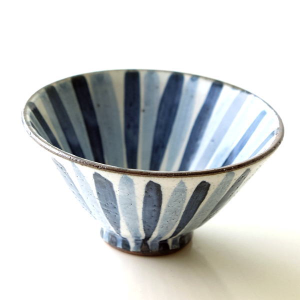 お茶碗 ご飯茶碗 おしゃれ 陶器 日本製 瀬戸焼 和風 和モダン 和食器 焼き物 飯碗 ご飯茶わん 染十草 姫茶碗 [mkn7700]