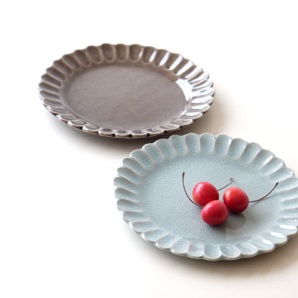 お皿 プレート おしゃれ 可愛い シンプル 瀬戸焼 日本製 焼き物 20cm 花かさねプレート 2カラー [mkn9138]