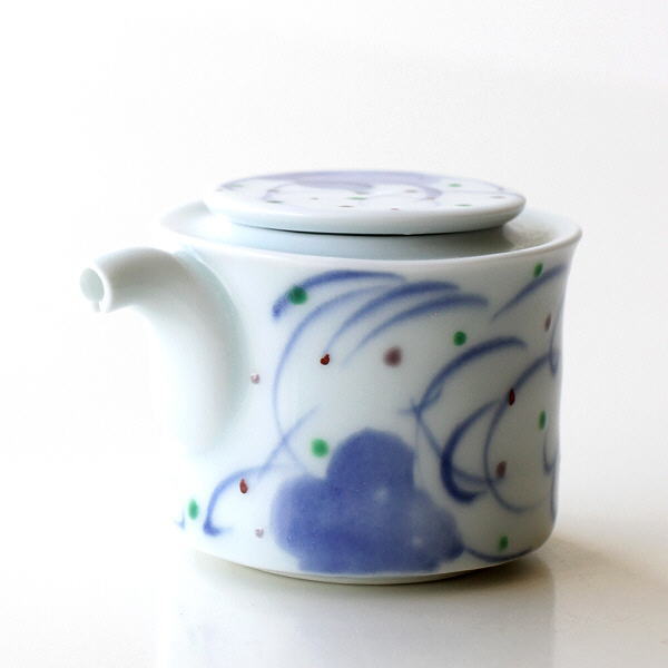 醤油さし しょうゆ差し おしゃれ 陶器 液だれしにくい 和風 白 かわいい 波佐見焼 日本製 陶器のお醤油さし 彩花 [msg7379]