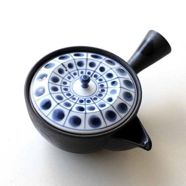 急須 おしゃれ 磁器 和モダン 茶こし付き 日本製 波佐見焼 黒焼〆格子割水玉 急須 [msg9487]