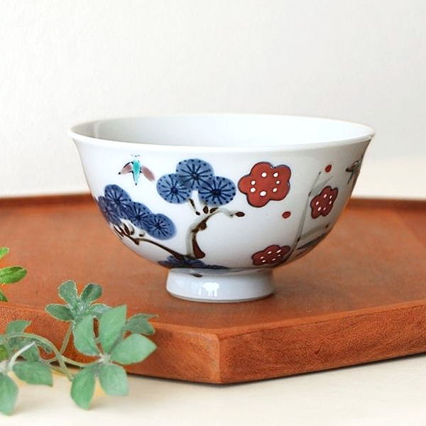 ご飯茶碗 伊万里焼 松竹梅 色絵 磁器 吉祥文様 縁起物 電子レンジ対応 食洗機対応 日本製 お祝い ギフト 直径11cm 松竹梅 ご飯茶碗 [skt1000]