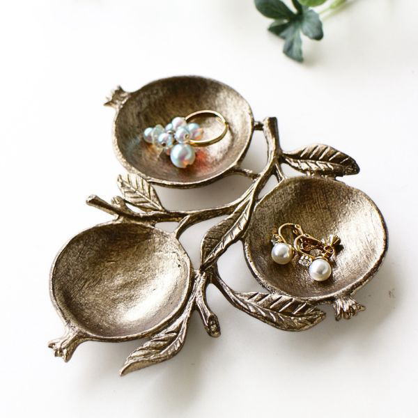 プレート トレー トレイ おしゃれ ザクロ 小物 皿 小物置き 手のひらサイズ 型押し アンティーク調 アクセサリートレイ ポムグラネイト [spc3202]