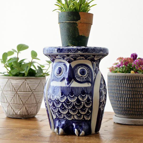 花台 陶器 フラワースタンド 室内 屋外 玄関 ふくろう 置物 オブジェ 和モダン 玄関先 植木鉢スタンド 鉢置き台 観葉植物 ディスプレイ 陶器のフクロウ フラワースタンド [swa9411]