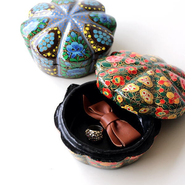 ペーパーマッシュ 小物入れ おしゃれ アクセサリー入れ 蓋付き エスニック カラフル デザイン ペーパーマッシュ パンプキンBOX 2カラー [tom7135]
