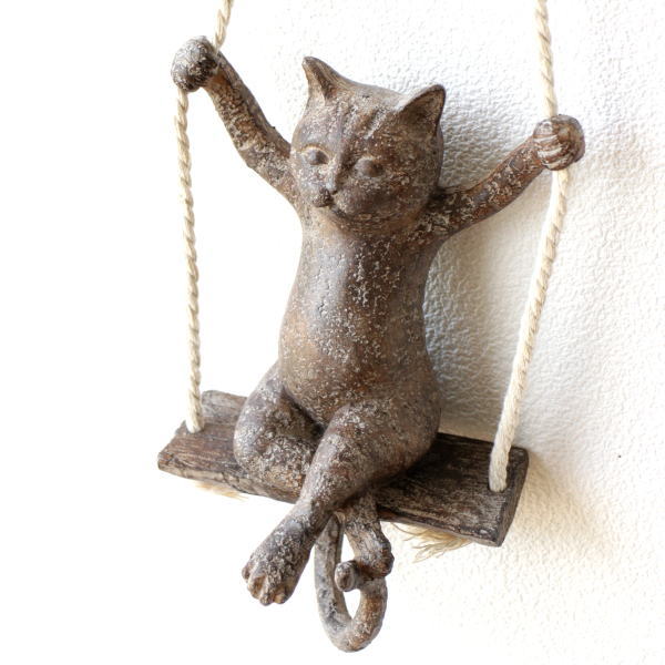 オブジェ おしゃれ 壁掛け ねこ かわいい ウォールデコ 吊り下げ ぶらんこ オーナメント 猫雑貨 ぶらんこネコ C [toy8727]