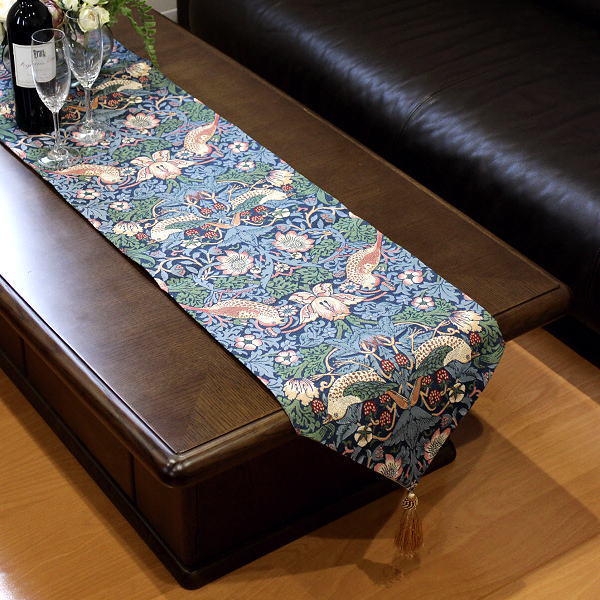 テーブルランナー ロング おしゃれ タッセル付き モダン 北欧 テーブルクロス Strawberry Thief テーブルランナー 230cm 【送料無料】 [vin3225]