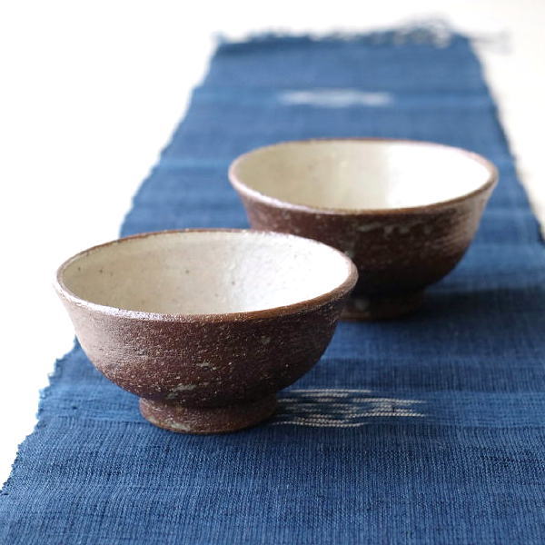 ごはん茶碗 夫婦茶碗 ご飯茶碗 陶器 おしゃれ お茶碗 ペア 大小 和食器 和風 和モダン 日本製 萬古焼 焼き物 食器 赤土ごはん茶碗 ペア [yyt3218]