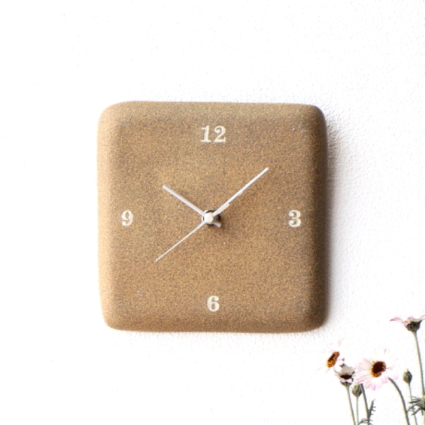 掛け時計 陶器 萬古焼 日本製 たたら作り 焼き物 手作り アナログ 小さい おしゃれ ナチュラル シンプル リビング 玄関 四角 正方形 陶器のウォール スクエアクロック [yyt6550]